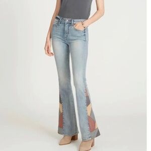 Driftwood Farrah flare jeans in cowgirl